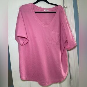 Oversized Boutique Women’s Pink V-Neck T-Shirt